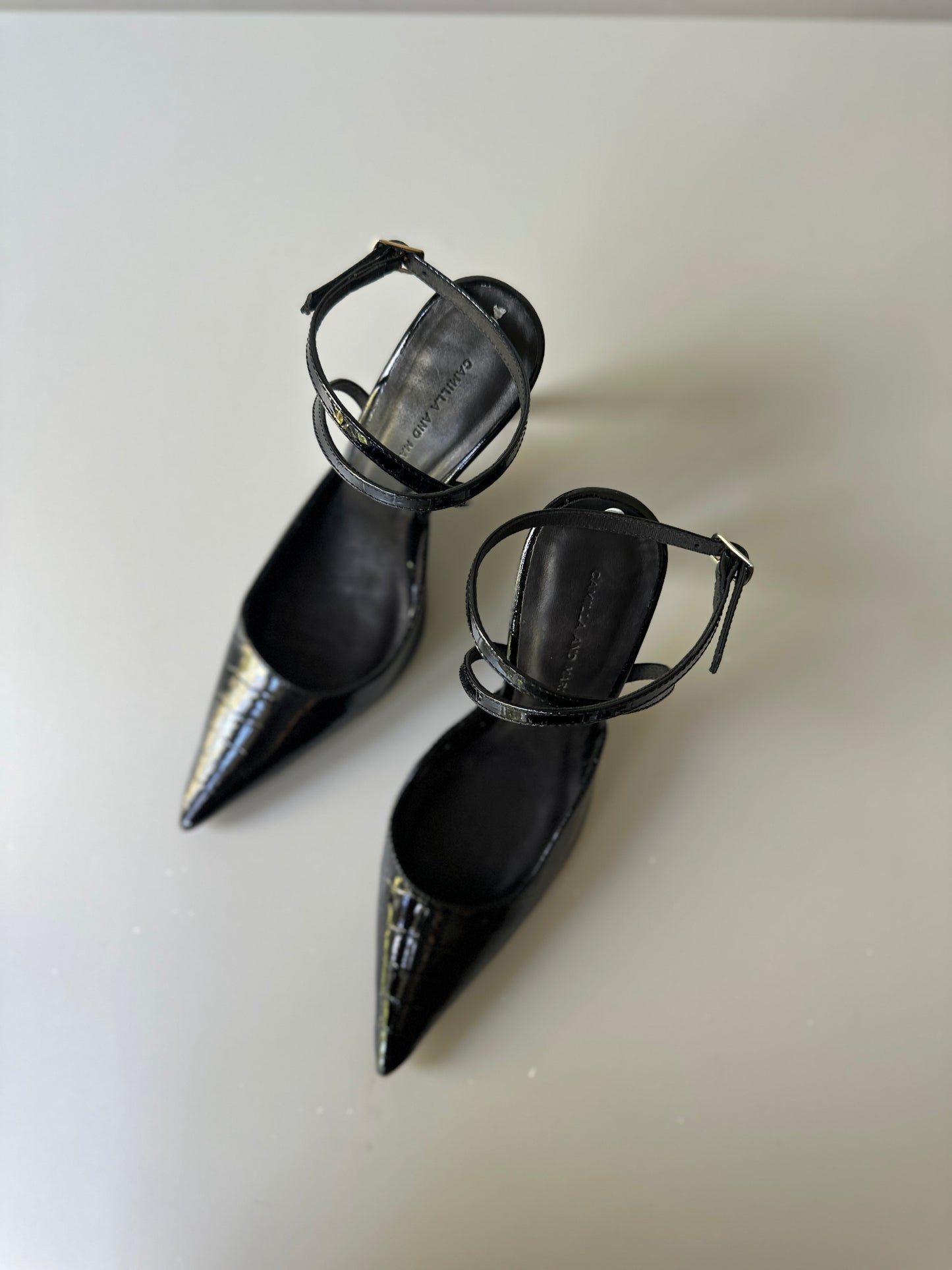 Camilla & Marc black stiletto