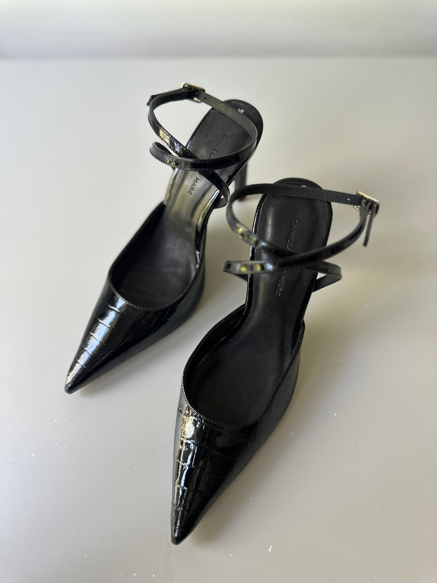 Camilla & Marc black stiletto