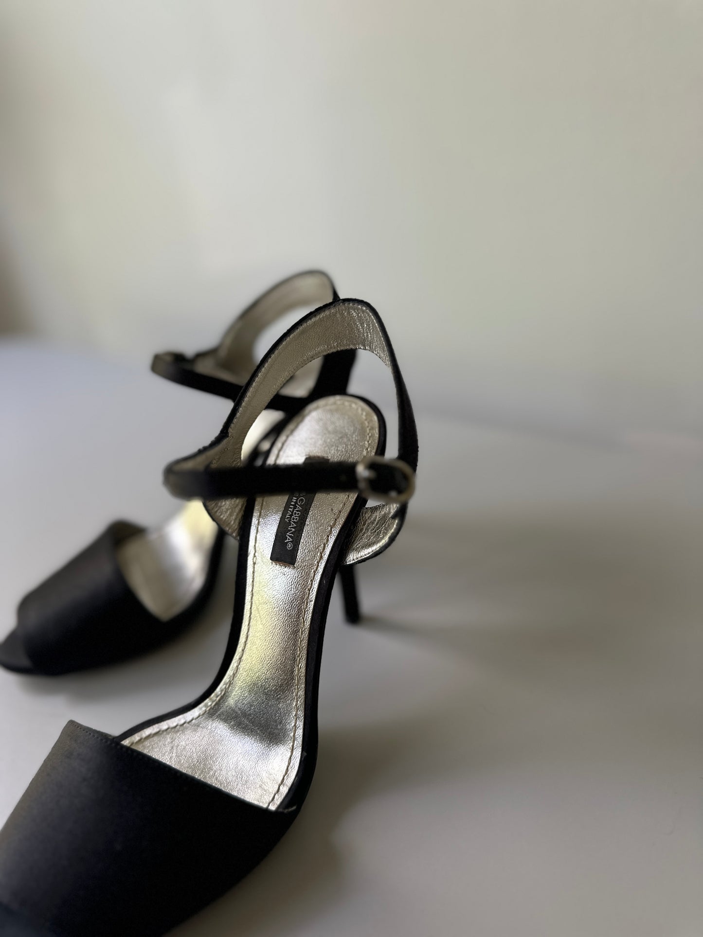 Dolce & Gabbana black satin heel