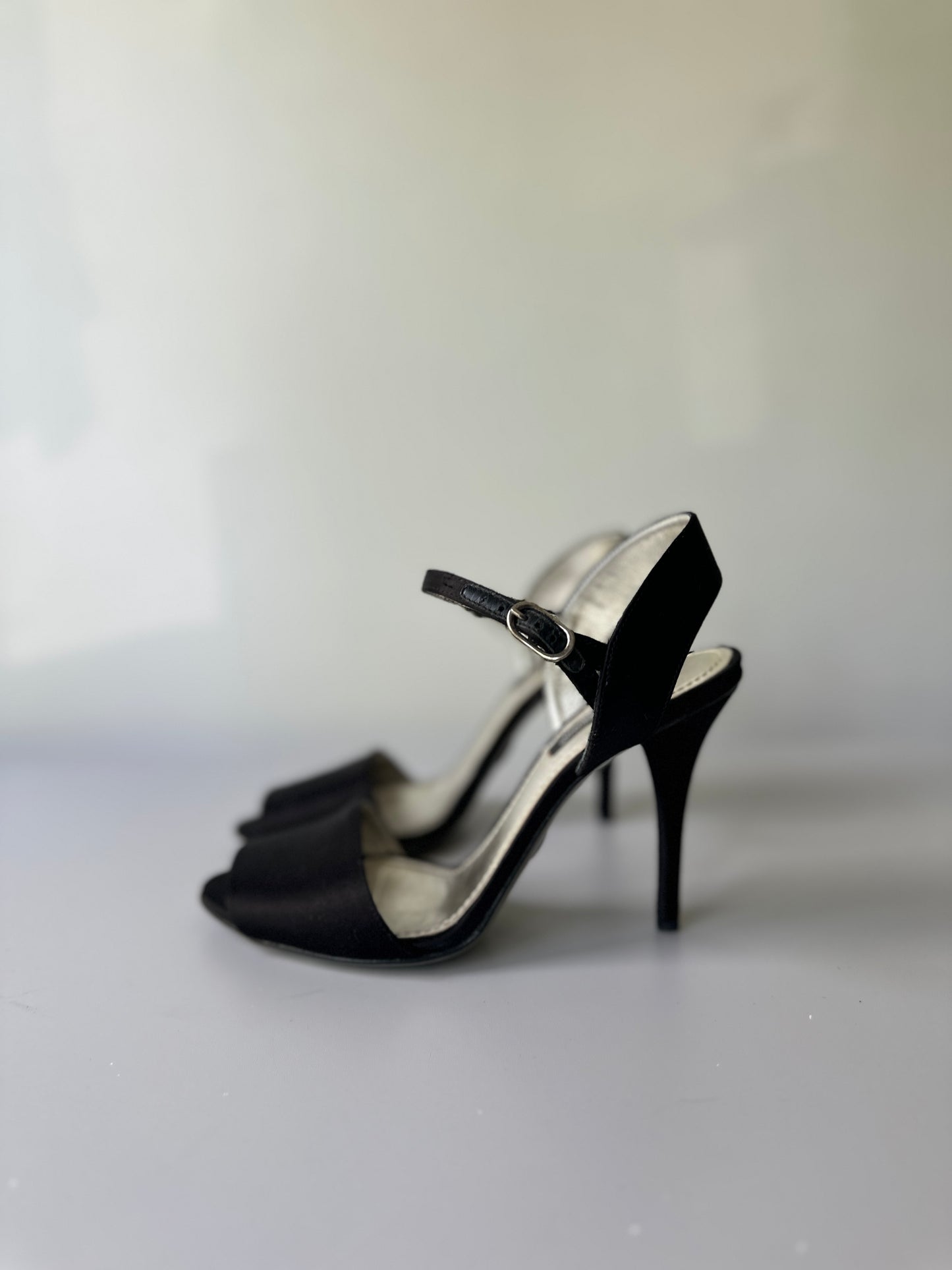 Dolce & Gabbana black satin heel