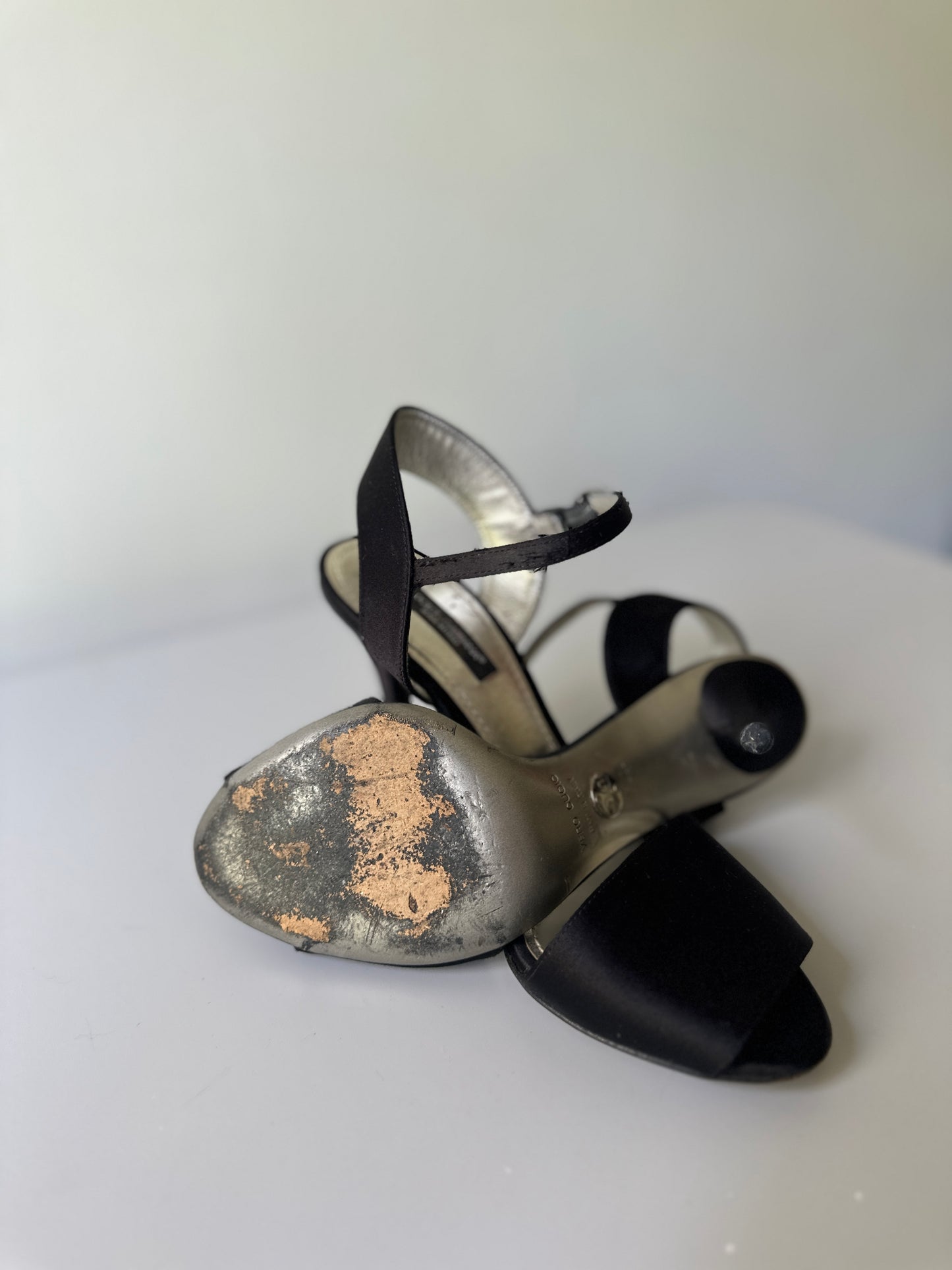 Dolce & Gabbana black satin heel