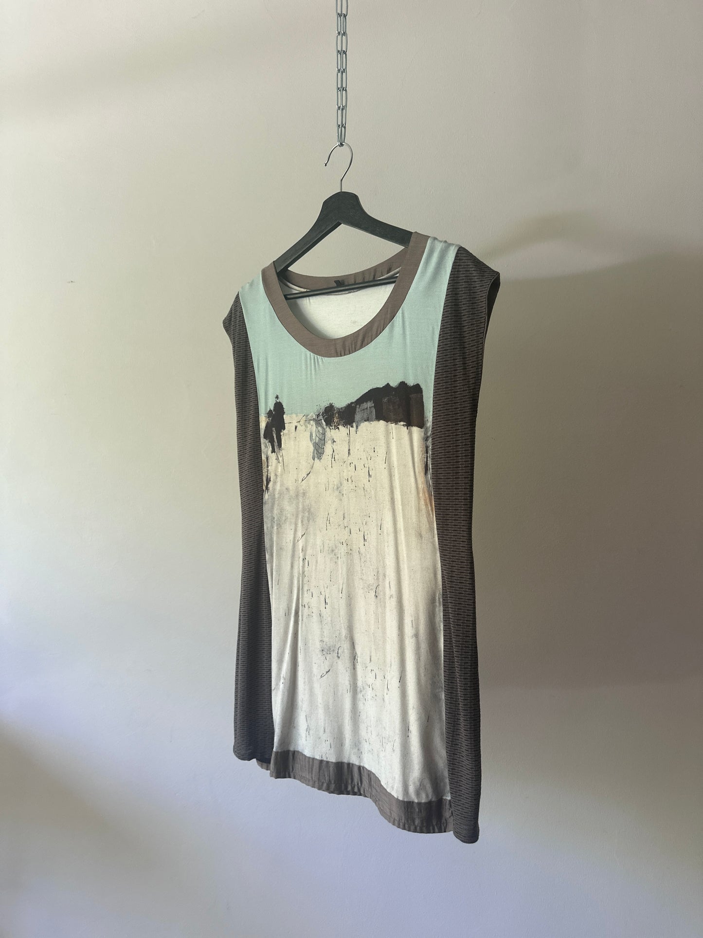 graphic tee shirt dress