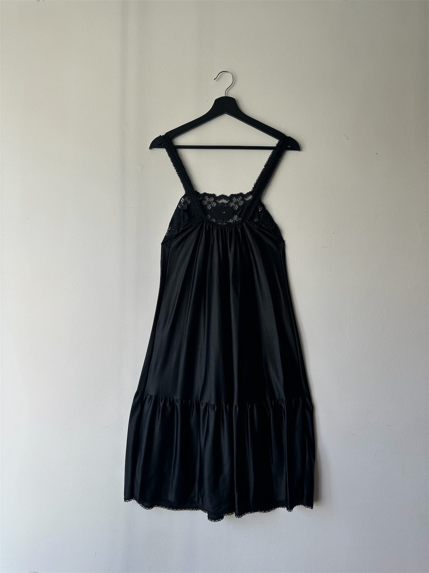 sweet flower black lace slip