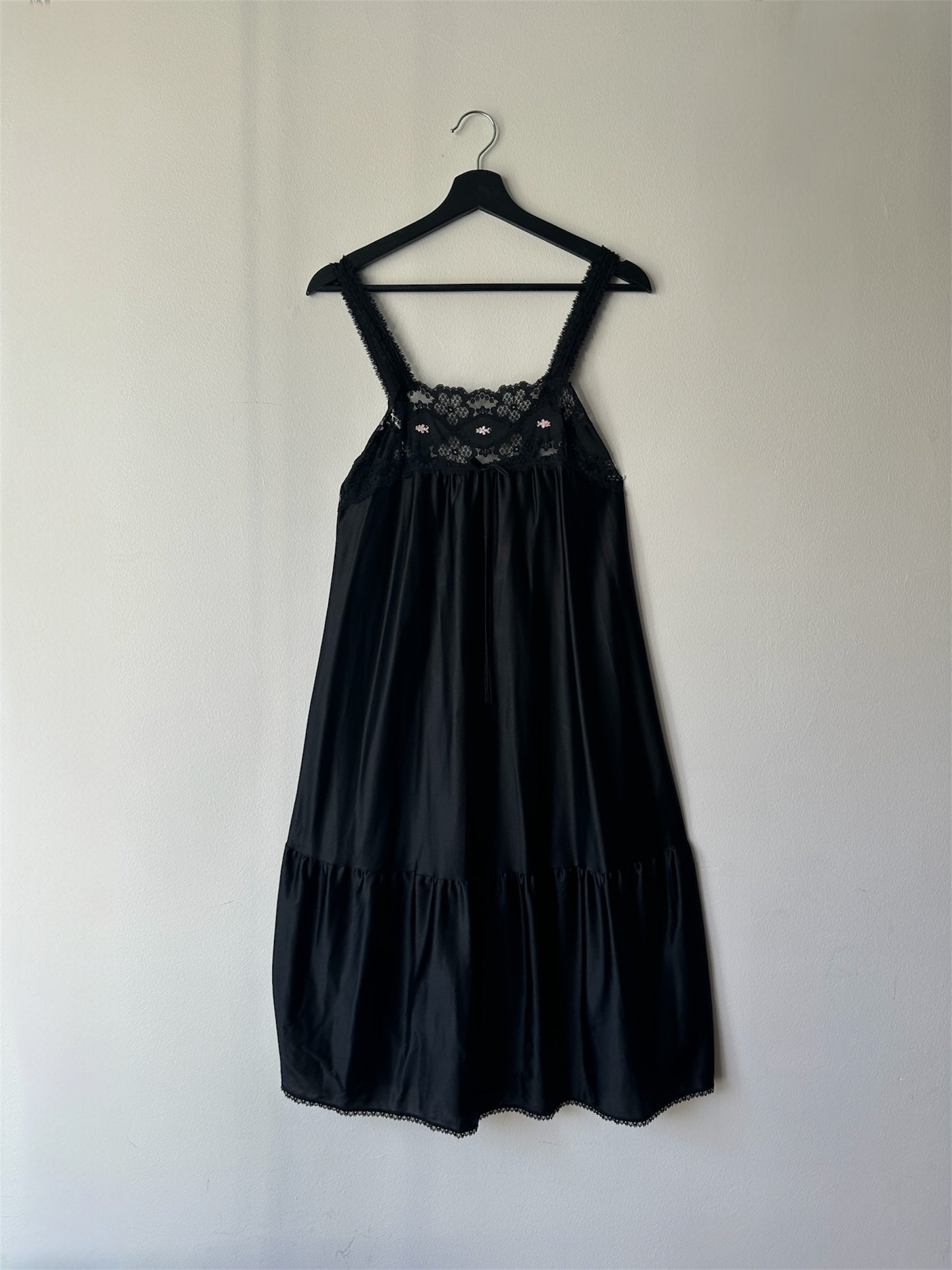 sweet flower black lace slip